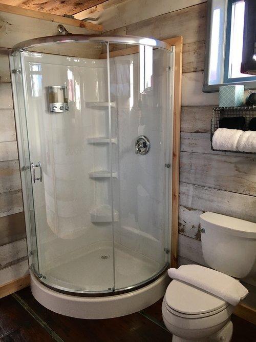 Flophouze Shipping Container Hotel - Houze 5 Round Top Bagian luar foto